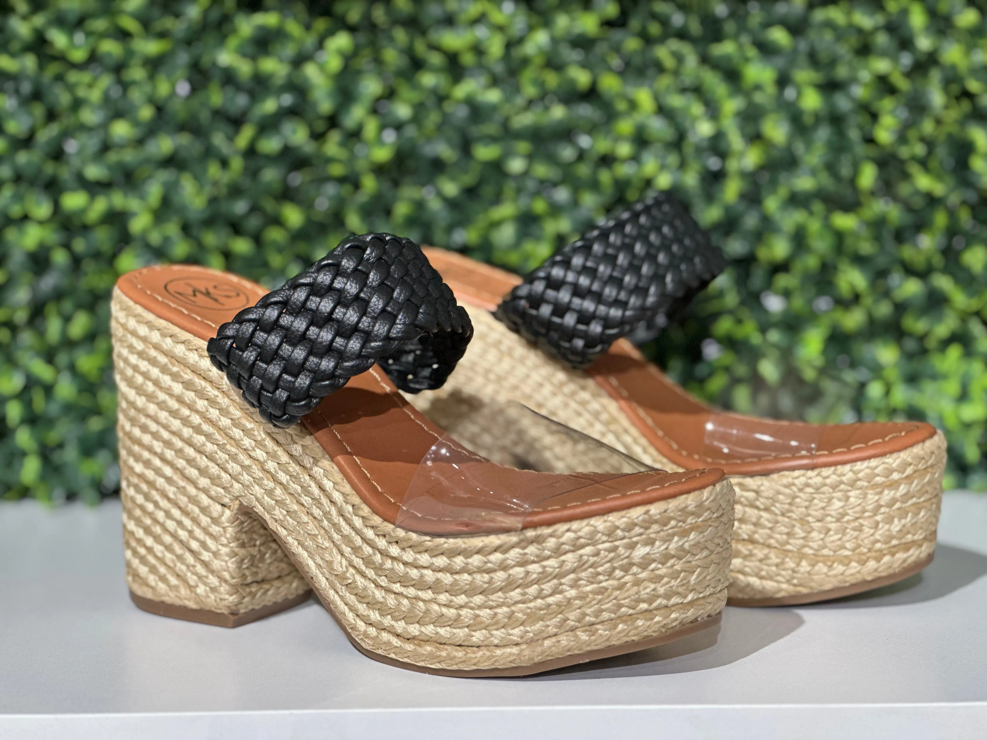 Amelia Wedge