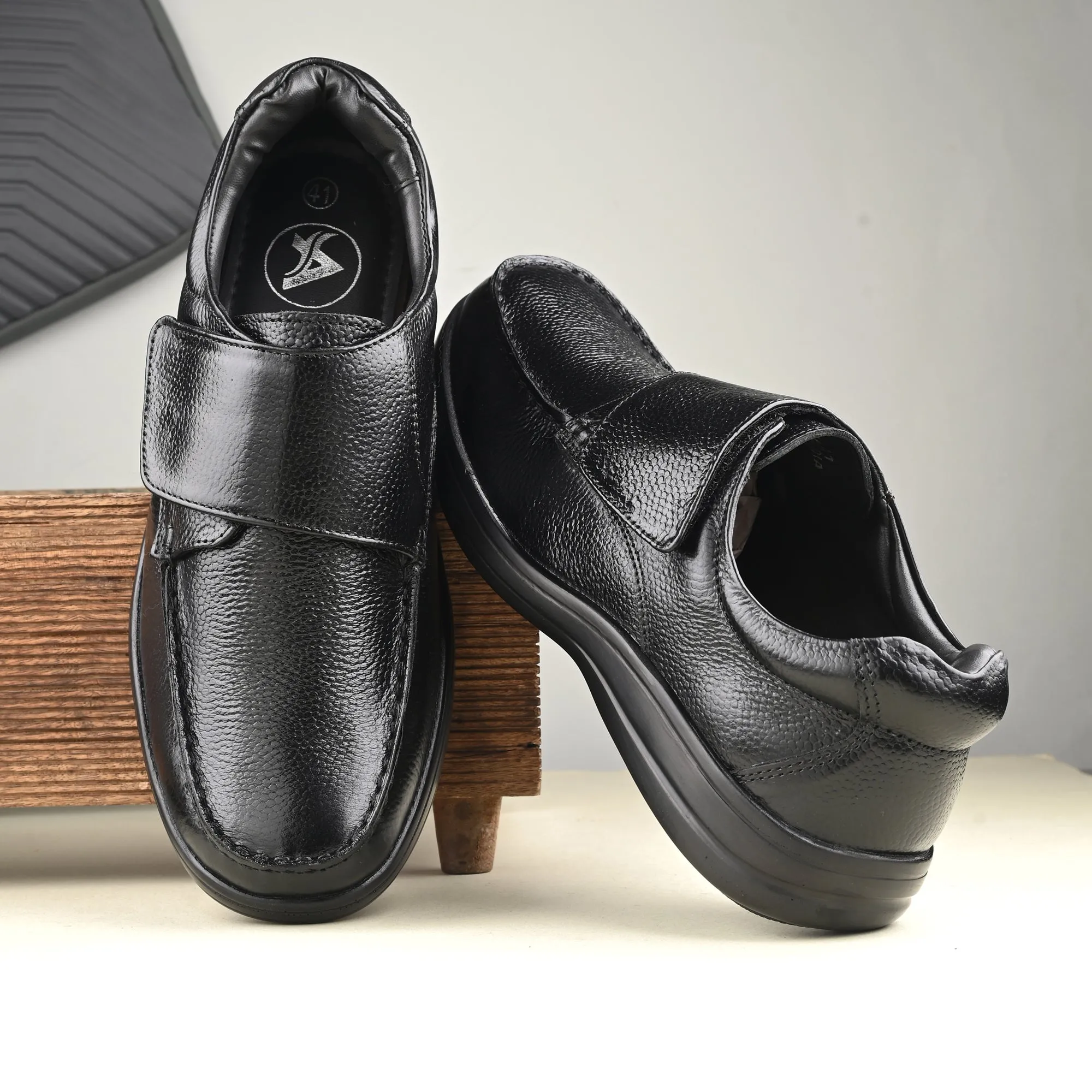 Pure Trumock Full Grain Leather Velcro Slip Ons